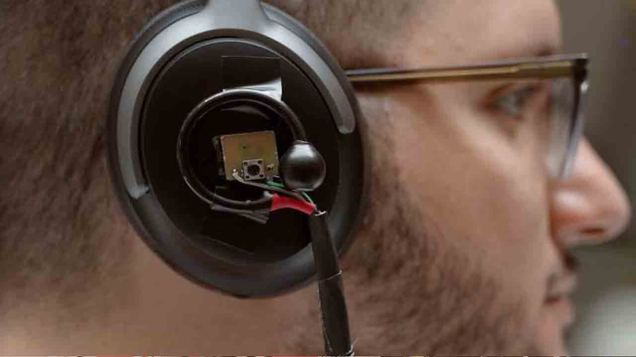 AI Head Phone: ఎంత మంది జనంలో ఉన్నా.. ఏం వినాలి అనుకుంటే అదే వింటాం.. దీనితో సాధ్యమే..!