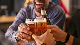 Yoga Benefits: కొలెస్ట్రాల్‌ను నియంత్రించడానికి రోజూ ఈ 4 యోగాసనాలు చేయండి.. నియంత్రణ చిట్కాలను తెలుసుకోండి