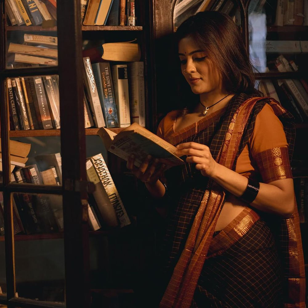 ఎప్పటి నుండో ఈమెను సోషల్ మీడియాలో ఫాలో అవుతున్న కుర్రాళ్లు సంఖ్య ఒక్కసారిగా పెరిగింది.. ఇక ఈ అమ్మడు వినక్కి తిరిగిచూసుకోవాల్సిన పని లేనట్టే.?