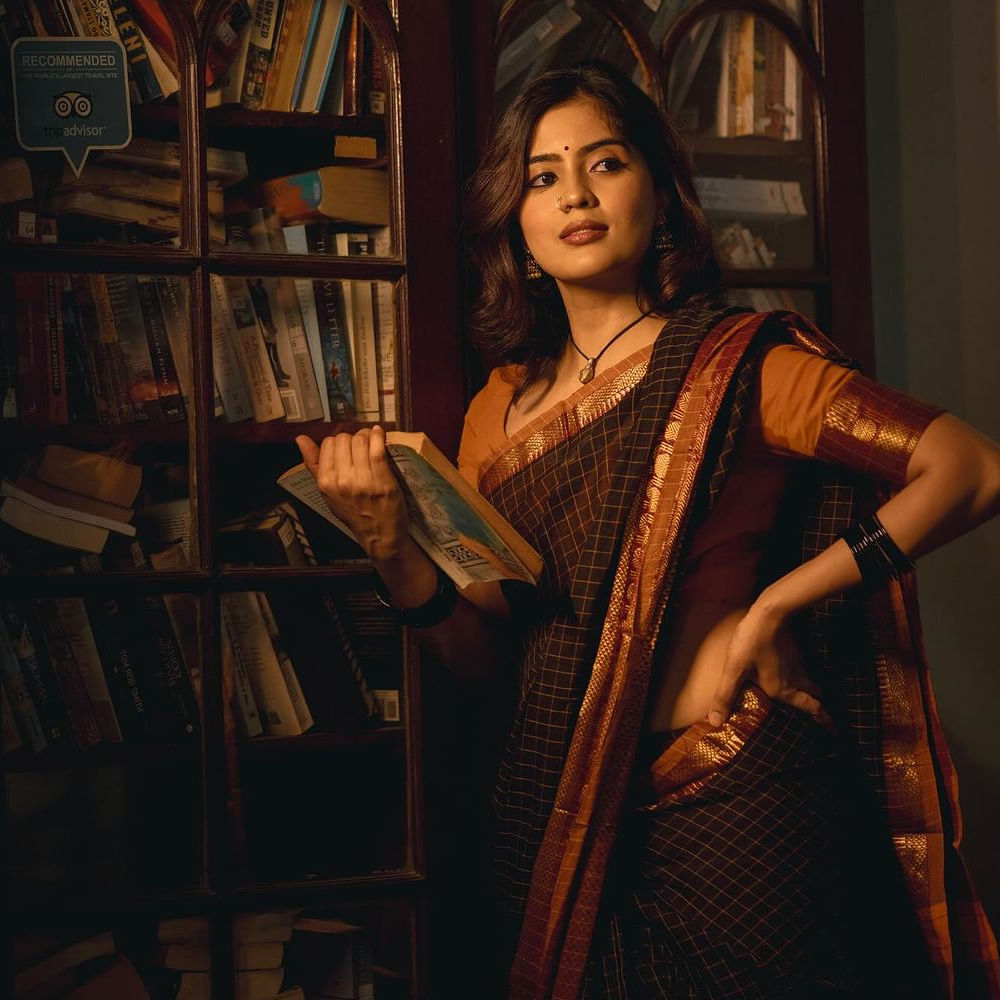 2021లో కిషోర్ తిరుమల దర్శకత్వంలో వచ్చిన రెడ్‌లో రామ్ పోతినేని సరసన తెలుగు చలనచిత్ర అరంగేట్రం చేసింది. 