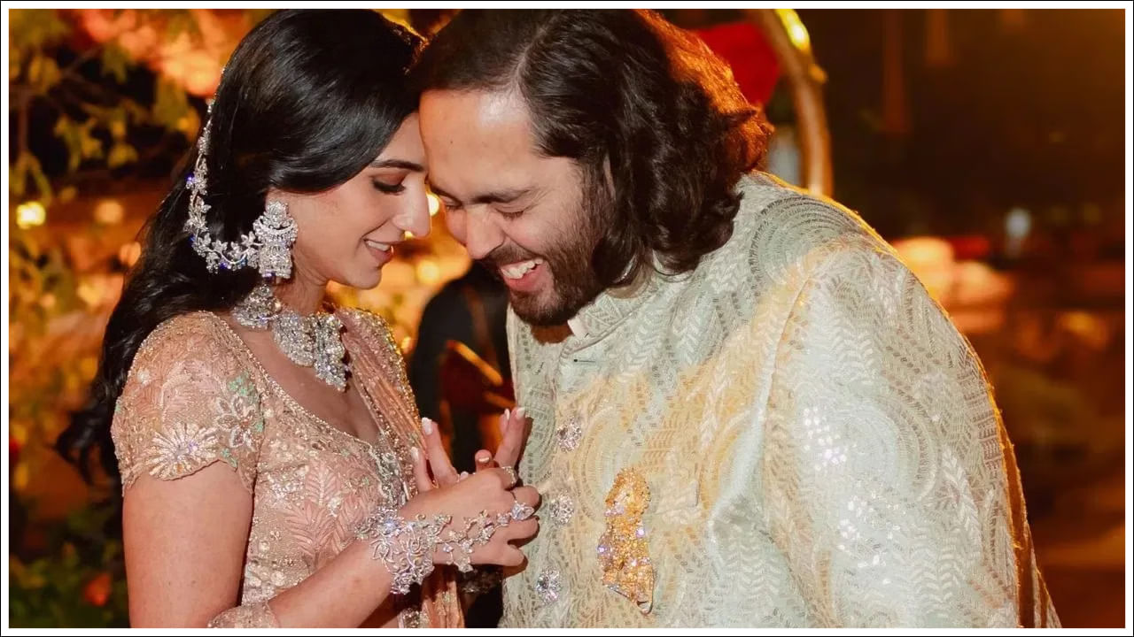 Anant-Radhika: అనంత్ అంబానీ-రాధికల పెళ్లి ఎప్పుడో తెలుసా? బయటకు వచ్చిన వెడ్డింగ్ కార్డ్