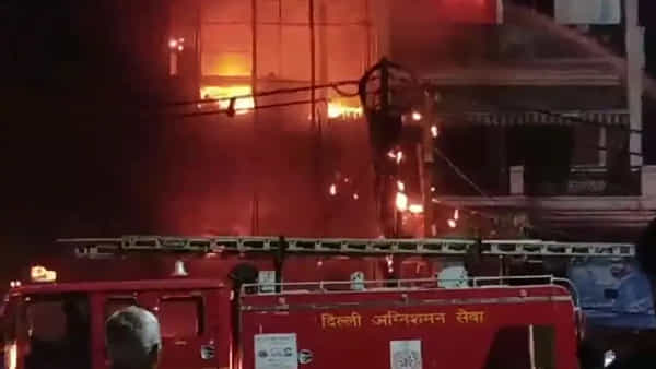 Delhi Fire Accident: దేశ రాజధానిలో ఘోరం.. బేబీ కేర్ సెంటర్లో అగ్ని ప్రమాదం.. ఏడుగురు శిశువుల మృతి..
