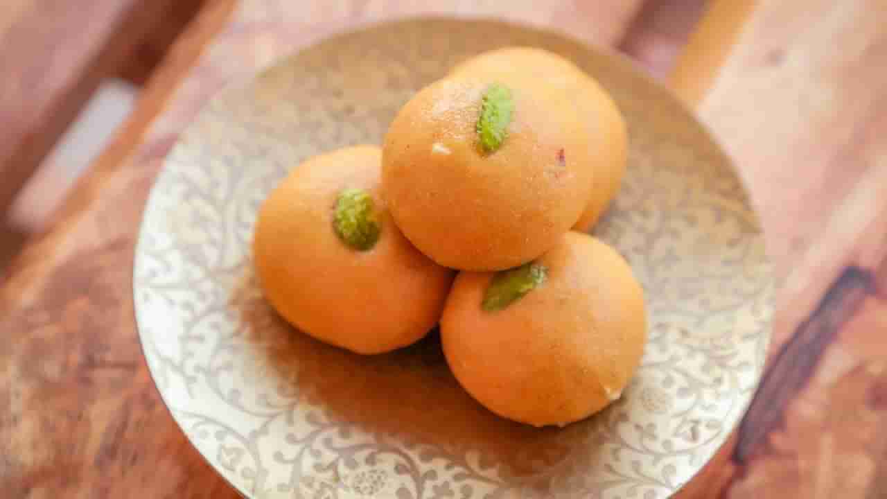 Besan Laddu: శనగ పిండితో ఒక్కసారి ఈ లడ్డూ చేయండి.. నోట్లో కరిగిపోతుంది అంతే!