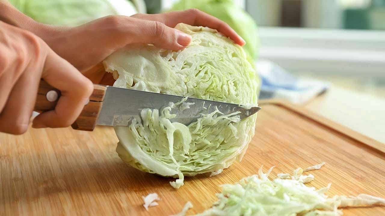 Cabbage Uses: పోషకాల పుట్ట క్యాబేజీ.. అనారోగ్య సమస్యలే దరిచేరవు