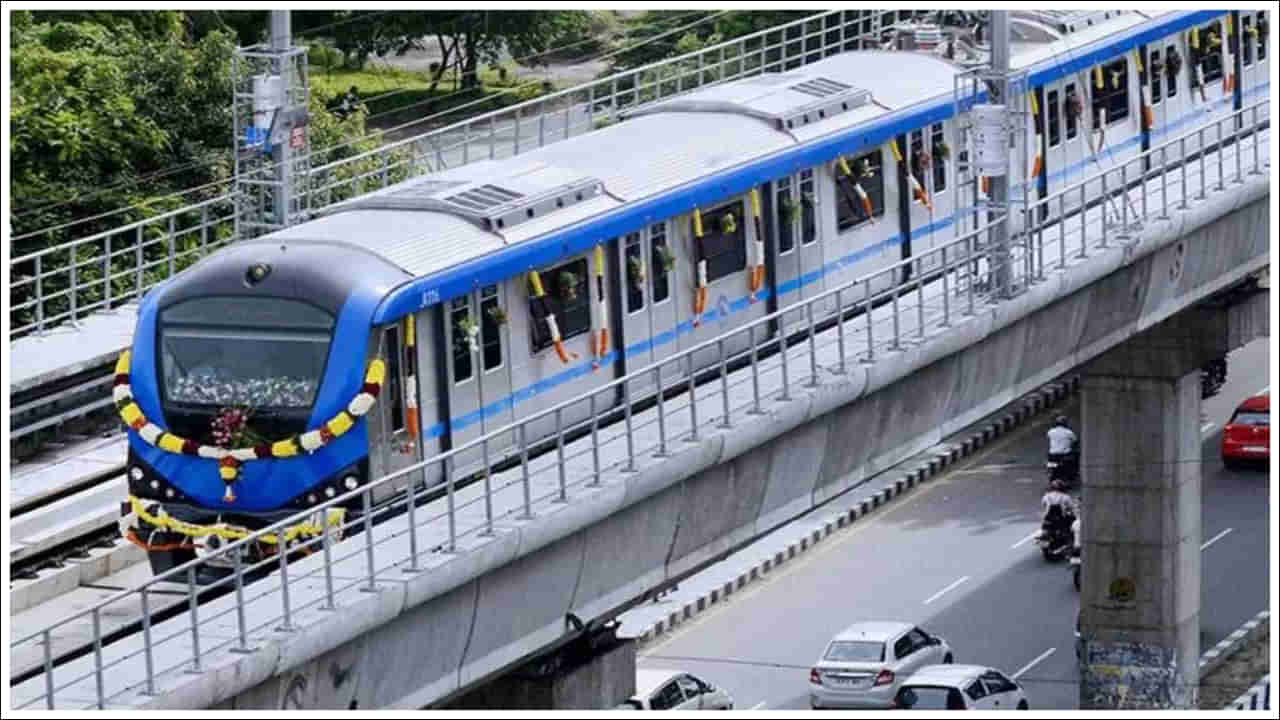 Metro: అక్కడ మెట్రో ప్రయాణికులకు బంపర్ ఆఫర్.. రూ.100తో రోజంతా ప్రయాణించవచ్చు!
