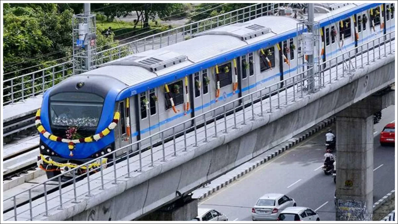 Metro: అక్కడ మెట్రో ప్రయాణికులకు బంపర్ ఆఫర్.. రూ.100తో రోజంతా ప్రయాణించవచ్చు!