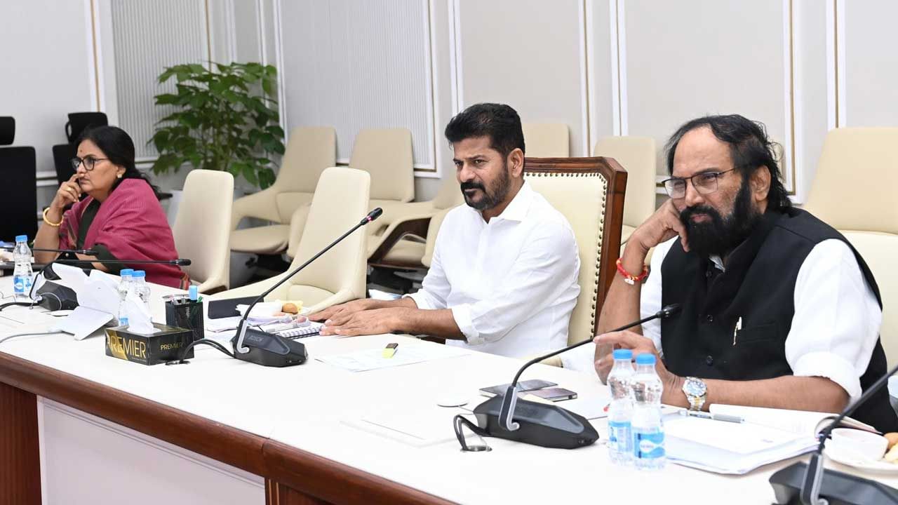 Telangana: హైదరాబాద్లో ఏపీకి కేటాయించిన భవనాలపై సీఎం రేవంత్ దృష్టి.. అధికారులతో కీలక చర్చ..