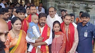 Medaram: గద్దెల ప్రాంగణానికి తాళాలు వేసి, ధర్నాకు సిద్ధమవుతున్న మేడారం పూజారులు.. ఎందుకో తెలుసా..?