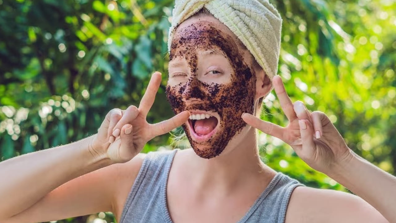 Coffee mask: కాఫీ మాస్క్‌ గురించి ఎప్పుడైనా విన్నారా.? లాభాలేంటంటే..
