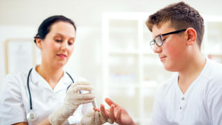 Diabetes: షాకింగ్‌ న్యూస్.. డయాబెటిస్‌ మహిళల కంటే పురుషుల్లో ఈ ప్రమాదకర వ్యాధులు ఎక్కువ!