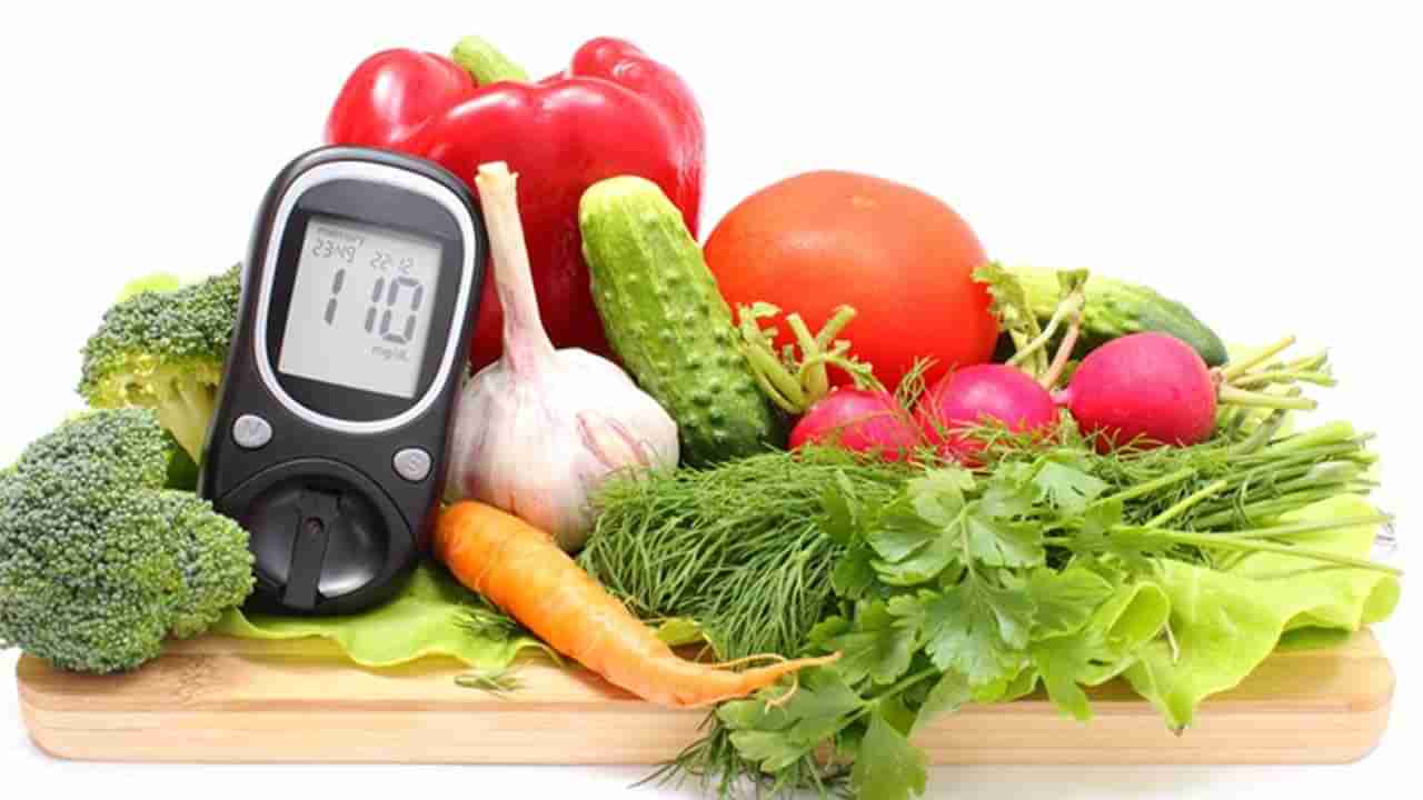 Diabetes Care: డయాబెటిస్ రోగులకు వరం ఈ 5 పండ్లు.. దెబ్బకు షుగర్ కంట్రోల్ కావాల్సిందే..