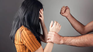 Watch Video: ఇదేంట్రా బాబు ఇలా ఉన్నారు.. రీల్ యాక్షన్‎కు మించిన రియల్ సీన్స్..