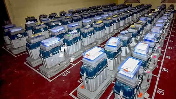Lok Sabha Elections 2024: ఈవీఎంలు భద్రపరిచే గది ప్రత్యేకతలు ఇవే.. వీటి భద్రతను ఎవరు పర్యవేక్షిస్తారంటే..