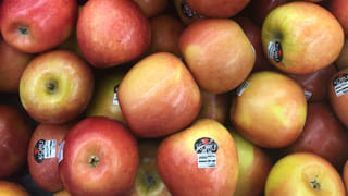 Calcium Deficiency: కాళ్లు, చేతుల్లో ఒకటే నొప్పులా.. అయితే క్యాల్షియం లోపించినట్లే..