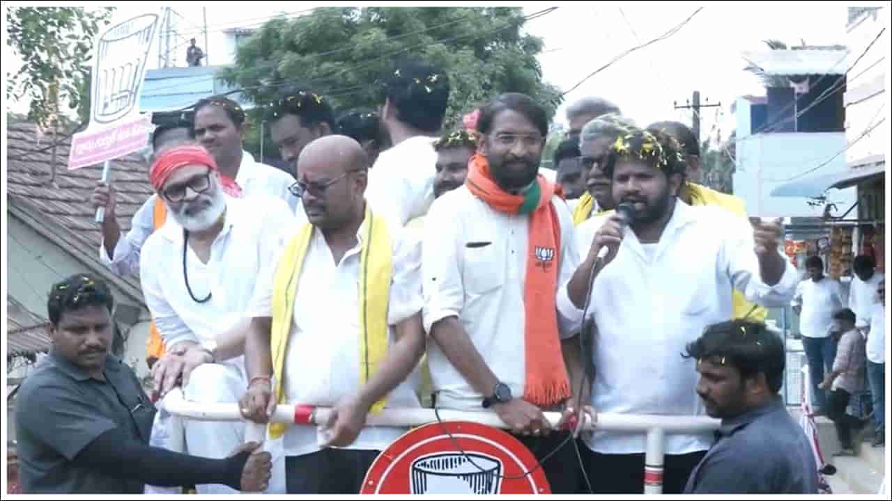 Hyper Aadi: నేను పిఠాపురంలో ఎందుకు పుట్టలేదని బాధపడుతున్నా: హైపర్ ఆది