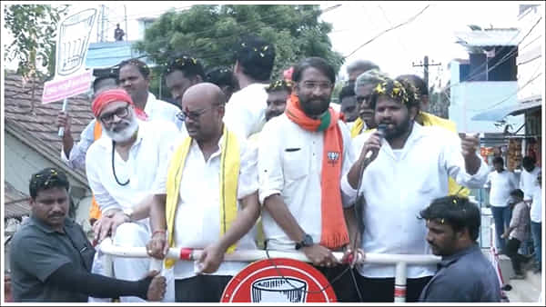 Hyper Aadi: నేను పిఠాపురంలో ఎందుకు పుట్టలేదని బాధపడుతున్నా: హైపర్ ఆది
