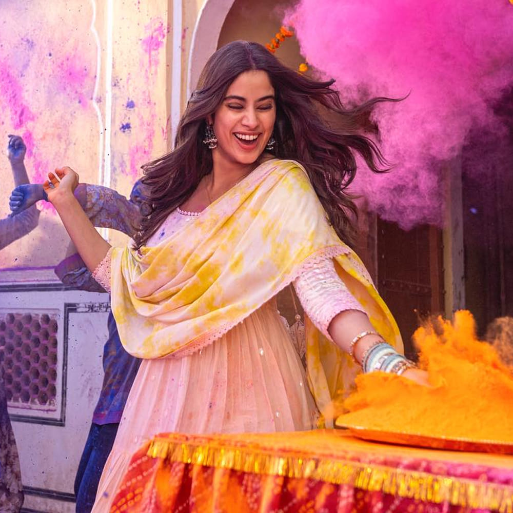 రెండేళ్ల పాటు క్రికెట్‌ కోసం తీసుకున్న ట్రైనింగ్‌ని లైఫ్‌లో మర్చిపోలేనని అంటున్నారు ఈ బ్యూటీ. కొన్ని సందర్బాల్లో రెండు చేతులూ ఇక పనిచేయవనిపించేవట.