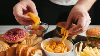 చిన్నగా ఉన్నాయ్.. ఇవేం చేస్తాయిలే అనుకునేరు.. రాత్రి భోజనం చేసిన తర్వాత చిటికెడు తింటే..