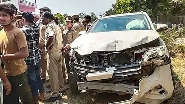 ఆ బీజేపీ ఎంపీ అభ్యర్థికి కొత్త చిక్కులు.. కాన్వాయ్ ఢీకొన్న కేసులో తీవ్ర విమర్శలు..