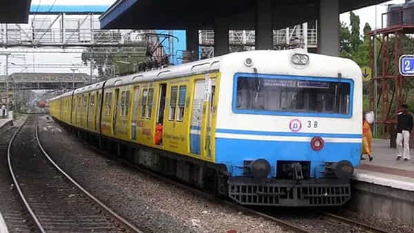 Hyderabad MMTS: హైదరాబాదీలకు అలర్ట్.. రేపటి నుంచి ఎంఎంటీఎస్ రైళ్లు రద్దు