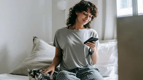 Mobile Addiction: మహిళల్లో సంతాన లేమికి కారణం అవుతున్న మొబైల్ అడిక్షన్.. జర భద్రం!