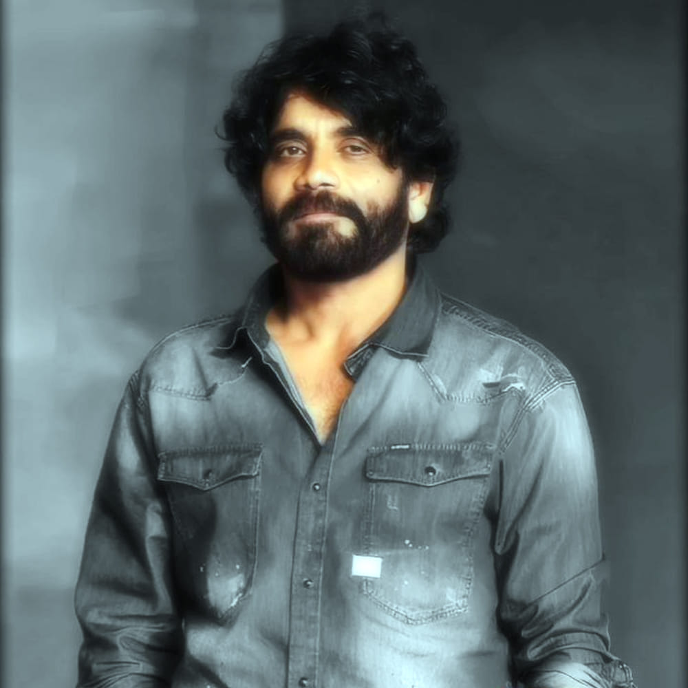  మరి ఎవరా ఇంట్రెస్టింగ్ కాంబో..? గతంలో వాళ్లు కలిసి చేసిన సినిమాలేంటి..? నాగార్జున కెరీర్‌లో ఎన్ని సినిమాలు చేసినా శివమణి మాత్రం డిఫెరెంట్. అప్పటి వరకు ఉన్న నాగ్ ఇమేజ్‌ను పూర్తిగా మార్చేసిన సినిమా ఇది. 