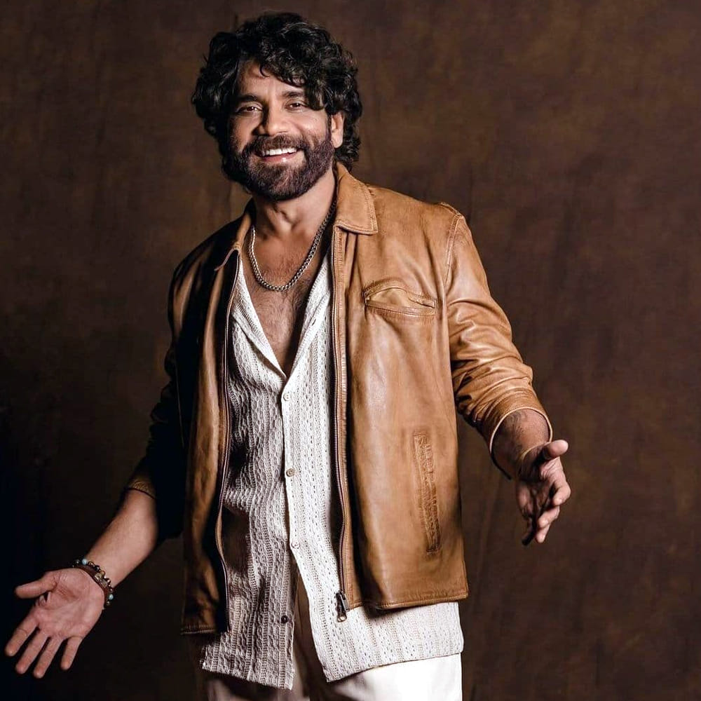 నా పేరు శివమణి.. నాక్కొంచెం మెంటల్ అంటూ నాగ్ చెప్పిన డైలాగ్ ఇప్పటికీ ఫేమస్. అలాగే పూరీ, నాగ్ కాంబినేషన్‌లో వచ్చిన సూపర్ సినిమాకు కూడా అంతే ఫ్యాన్ ఫాలోయింగ్ ఉంది. సూపర్ సినిమా యావరేజ్‌గానే ఆడినా.. అందులో నాగార్జున లుక్ మాత్రం నెక్ట్స్ లెవల్‌లో ఉంటుంది. 