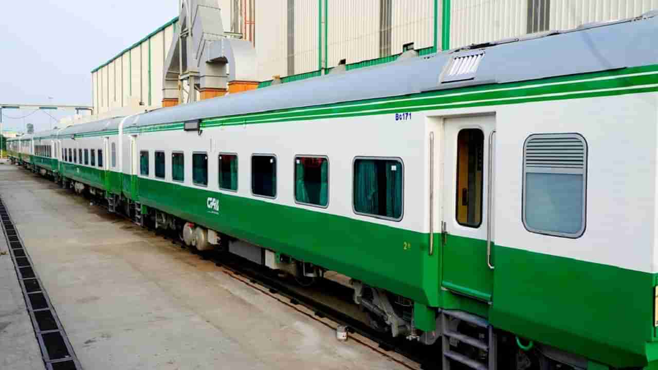 Indian Railways: వావ్.. భారత రైల్వే శాఖ భారీ డీల్.. ఆ దేశానికి 200 రైల్వే కోచ్‌ల ఎగుమతి