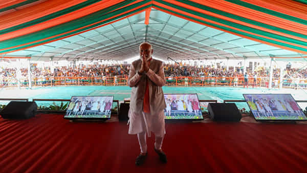 PM Modi: ఇండియా కూటమికి ఓటేస్తే వృధా.. ఎన్నికల ప్రచారంలో పీఎం మోదీ..