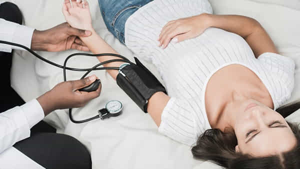 Pregnancy Care: గర్భిణీల్లో లోబీపీ సమస్య.. నేచురల్ టిప్స్తో ఇలా చెక్ పెట్టొచ్చు