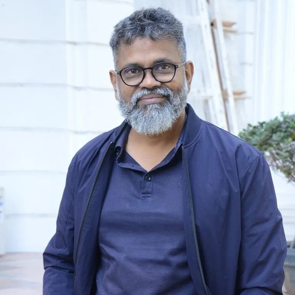 అల్లు అర్జున్‌, రష్మిక జంటగా నటిస్తున్న పుష్ప సీక్వెల్‌ పనులు శరవేగంగా జరుగుతున్నాయి. ఇప్పుడు తీస్తున్న ఫాహద్‌ ఫాజిల్‌ సన్నివేశాలతో పాటు, ఓ పాటను చిత్రీకరిస్తే మొత్తం షూటింగ్‌ పూర్తవుతుంది. 