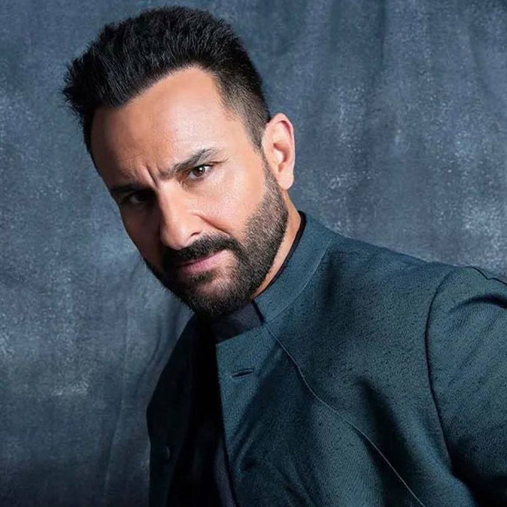 Saif Ali Khan: సైఫ్‌ అలీఖాన్‌ హీరోగా సిద్ధార్థ్‌ ఆనంద్ దర్శకత్వంలో ఓ సినిమా తెరకెక్కనుంది. హంగేరిలోని బుడాపెస్ట్ లో ఈ సినిమా షూటింగ్‌ మొదలైంది. సైఫ్‌తో ఉన్న రెండు ఫొటోల్ని సోషల్‌ మీడియాలో షేర్‌ చేశారు సిద్ధార్థ్‌. తన ఫస్ట్ సినిమా హీరోతో మళ్లీ సెట్లో అడుగుపెట్టినట్టు చెప్పారు. జ్యువెల్‌ థీఫ్‌కి సంబంధించిన థీమ్‌తో తెరకెక్కిస్తున్నట్టు టాక్‌. 