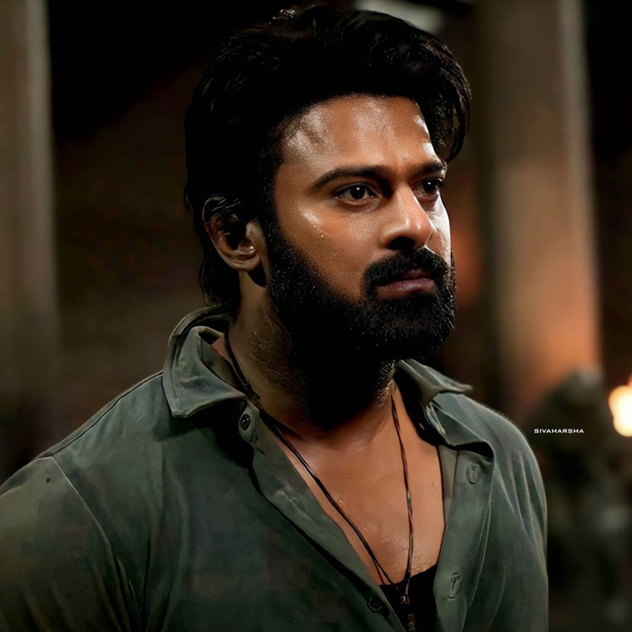 ఒకేసారి మూడు ప్రాజెక్టులను సెట్‌ మీద ఉంచడం డార్లింగ్‌కి మాత్రమే సాధ్యమా? మా తారక్‌కి కూడా సాధ్యమే అని అంటున్నారు నందమూరి అభిమానులు. కమాన్‌ ఒన్‌ టూ త్రీ అంటూ లెక్కలేస్తున్నారు. కాకపోతే... మీ లెక్కలెలా ఉన్నా, నేను మాత్రం ఫస్ట్ ప్రభాస్‌ పనులని పూర్తి చేశాకే తారక్‌ దగ్గరికి వస్తానని అంటున్నారట కెప్టెన్‌ నీల్‌.