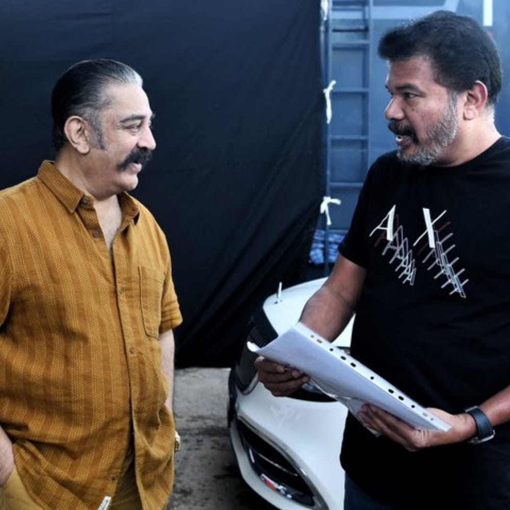 డైరక్టర్‌ శంకర్‌కీ, యూనివర్శల్‌ స్టార్‌ కమల్‌హాసన్‌కి ఇప్పుడు ఒకటే టెన్షన్‌. సారీ.. ఒకటి కాదు రెండు టెన్షన్లు. ఆ రెండూ కూడా ఒకదానితో ఒకటి లింక్‌ అయిన టెన్షన్లే. ఇంతకీ ఏంటవి? కంబైన్డ్ గా కంగారు పెట్టే విషయాలా? లేకుంటే ఎవరికి వారికి ఇండివిజువల్‌ ఇబ్బందులా? చూసేద్దాం రండి... 