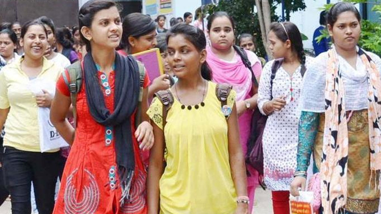 TS Free Inter Admissions 2024: పేద విద్యార్ధులకు గుడ్న్యూస్.. తెలంగాణ కార్పొరేట్ కాలేజీల్లో ఇంటర్ ఫస్ట్ ఇయర్ ఉచిత ప్రవేశాలు