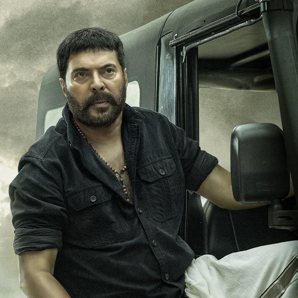 Turbo: మమ్ముట్టి కథానాయకుడిగా నటిస్తున్న సినిమ టర్బో. ఈ సినిమాను అనుకున్నదానికన్నా ముందే విడుదల చేయడానికి సన్నాహాలు చేస్తున్నారు మేకర్స్. జూన్‌ 13న విడుదల కావాల్సిన సినిమాను మే 23కి ప్రీ పోన్‌ చేస్తున్నట్టు ప్రకటించారు. థ్రిల్‌ని పంచడానికి సిద్ధంగా ఉందీ చిత్రం అని అన్నారు. 