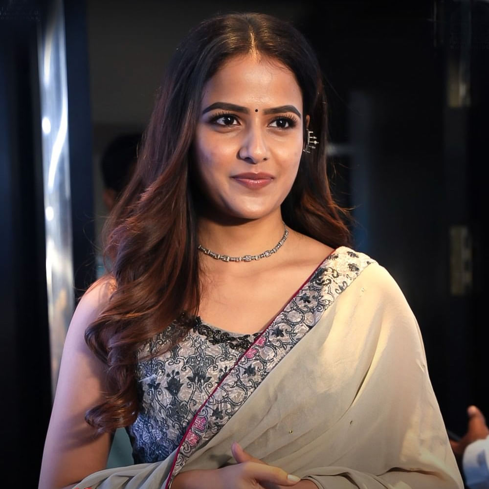 ఈ నటుడు హీరోగా బేబీ చిత్రంతో సూపర్ హిట్ అందుకున్న వైష్ణవి చైతన్య హీరోయిన్ గా వస్తున్న సినిమా లవ్ మీ.