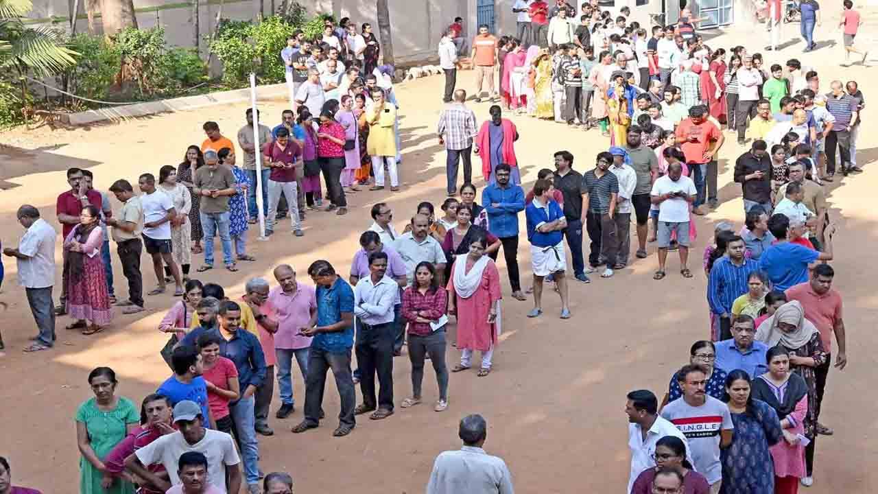 Lower Voter Turnout: పోలింగ్ శాతానికి ప్రభుత్వ వ్యతిరేకతకు సంబంధం ఉందా? గతానుభవాలు ఏం చెబుతున్నాయి?