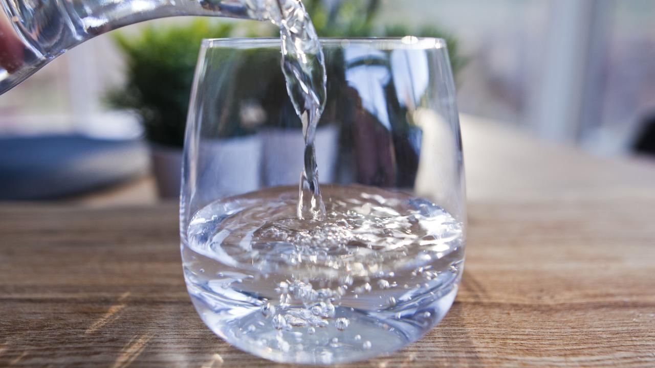 Water after Food: భోజనం తిన్నవెంటనే నీళ్లు తాగేస్తున్నారా.. డేంజర్లో పడ్డట్టే!