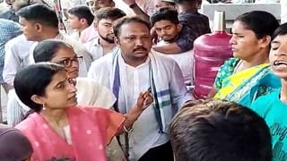 Nagari Politics: ఎన్నికల ముందు మంత్రి రోజాకు బిగ్ షాక్.. పార్టీని వీడుతున్న అసమ్మతి వర్గం..!