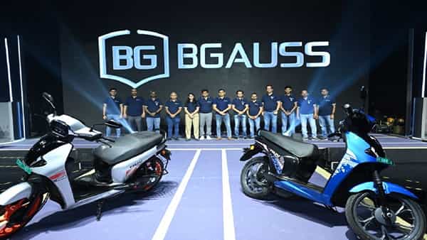 Bgauss RUV 350: ఈవీ మార్కెట్లో బిగాస్ బిగ్స్టెప్.. మెంటలెక్కే ఫీచర్లతో నయా ఈవీ లాంచ్