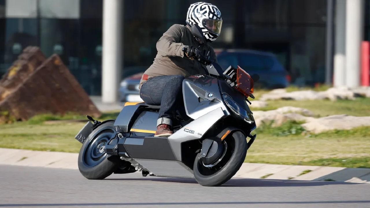 BMW EV Scooter: వచ్చే నెలలోనే బీఎండబ్ల్యూ ఈవీ స్కూటర్ లాంచ్.. లుక్ చూస్తే మతిపోతుందంతే..!
