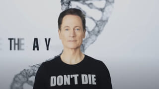 Viral Video: ఆన్‌లైన్‌లో వచ్చిన లడ్డూల బాక్స్.. ఓపెన్ చేసి చూడగా దెబ్బకు కళ్లు తేలేసింది