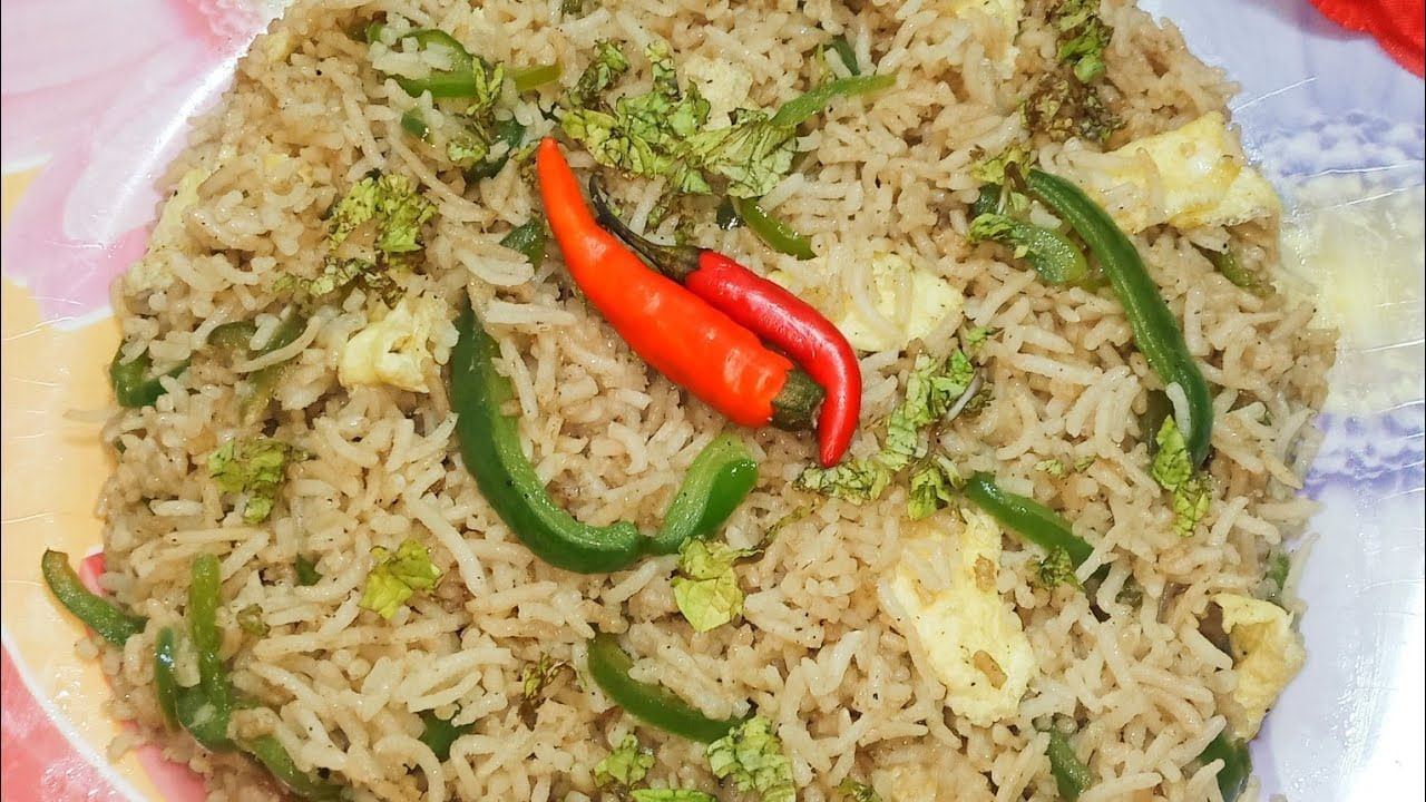 Capsicum Egg Fried Rice: టేస్టీ క్యాప్సికమ్ ఎగ్ ఫ్రైడ్ రైస్.. రుచి సూపర్ అంతే!