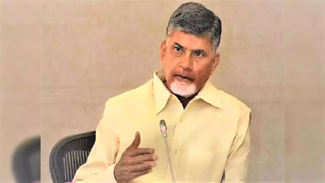 CM Chandrababu: 'ఆవిధంగా వ్యవహరిస్తారని తానెప్పుడూ అనుకోలేదు'.. ఈ అధికారులపై సీఎం చంద్రబాబు ఫోకస్..