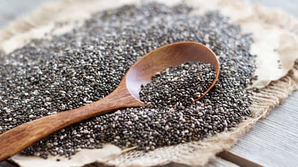 Chia Seeds Water: చియా సీడ్స్ ఇలా తింటేనే.. పుష్కలమైన పోషకాలు..! తప్పుగా తింటే మాత్రం..