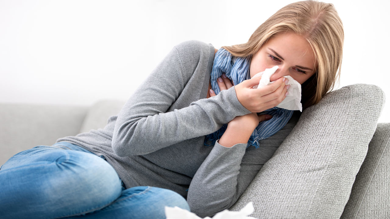Dust Allergy: డస్ట్ అలర్జీకి కారణం ఏంటో తెలుసా..? నివారణ మార్గాలు తెలుసుకోండి..