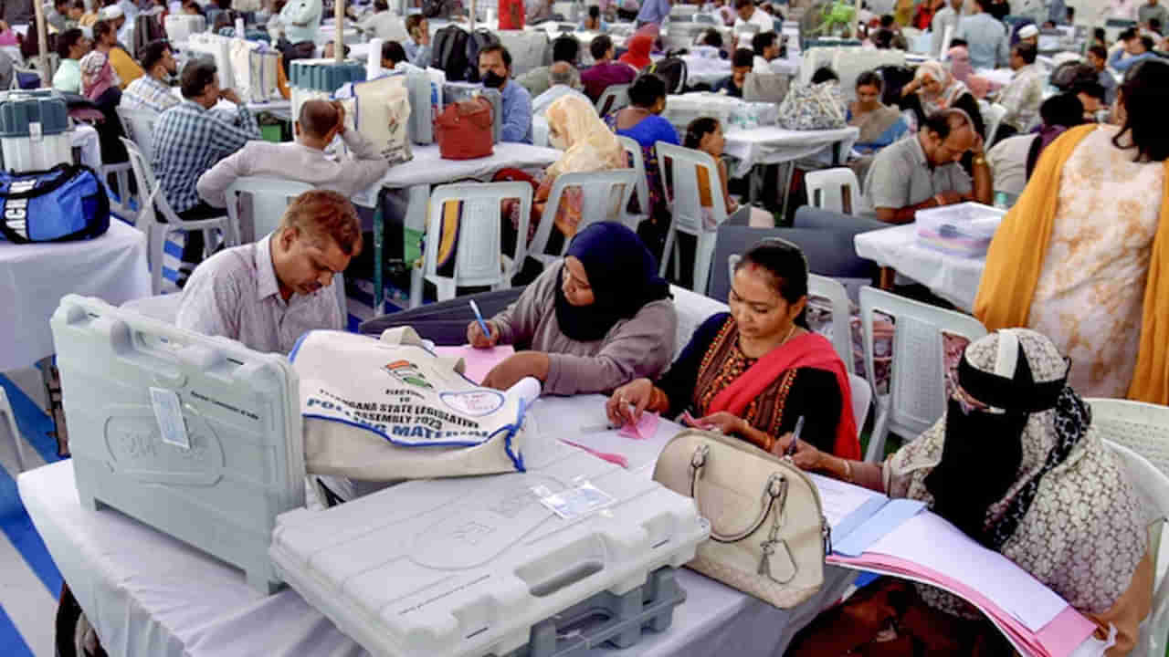 Election Result: పోటిలో ఉన్న ఇద్దరు అభ్యర్థులకు సమాన ఓట్లు వస్తే..?