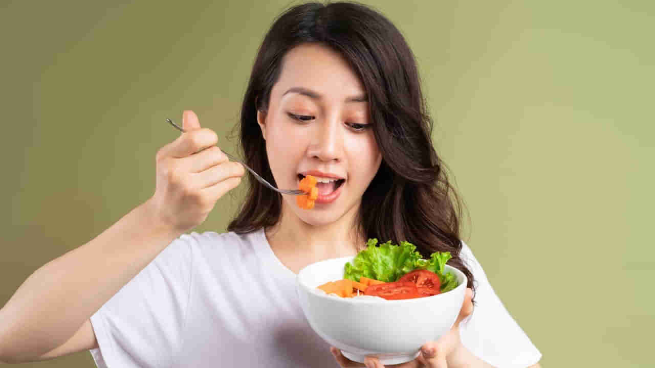 Lifestyle: సరిగ్గా నమలకుండానే మింగేస్తున్నారా.? ఏం జరుగుతుందంటే..