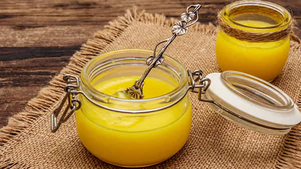 Ayurveda Tips: రోజూ ఉదయం ఖాళీ కడుపుతో ఒక చెంచా దేశీ నెయ్యి తినండి.. షాకింగ్ ఆరోగ్య ప్రయోజనాలు మీ సొంతం